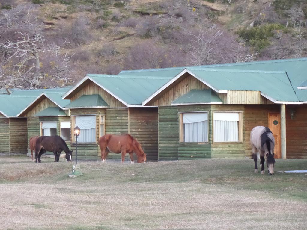 Hotel Del Paine Торрес-дель-Пайне Экстерьер фото
